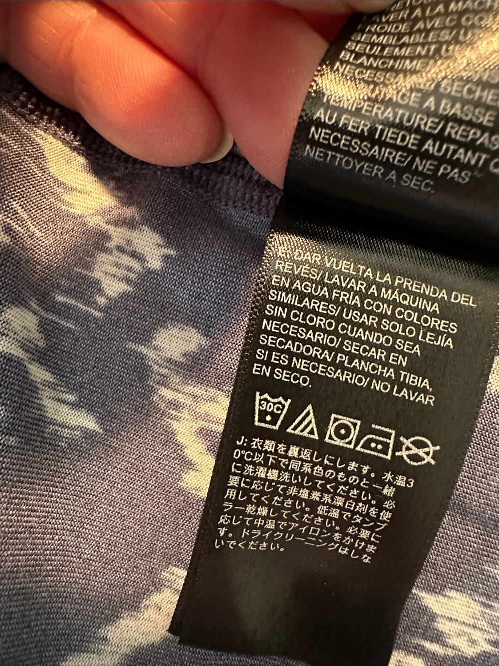 The North Face Navy and White Chevron Print Racerback Tank, sz L - Picture 10 of 10